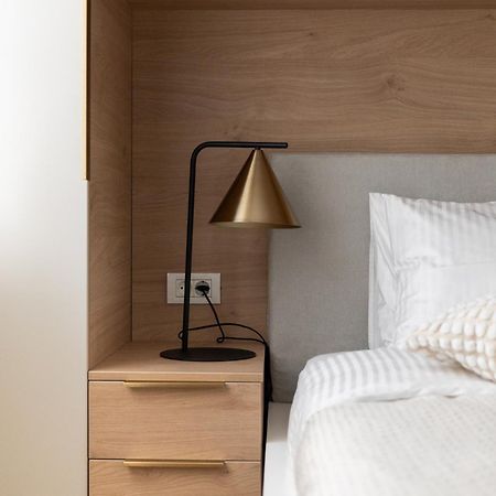 Studio 8 I One Bedroom Apartment I Airport I Therme Отопени Екстериор снимка
