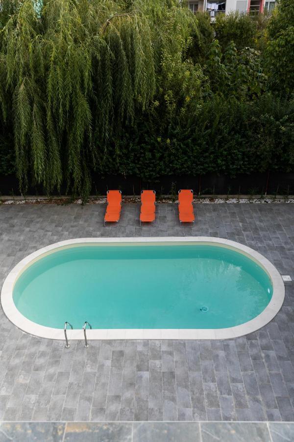 Studio 8 I One Bedroom Apartment I Airport I Therme Отопени Екстериор снимка