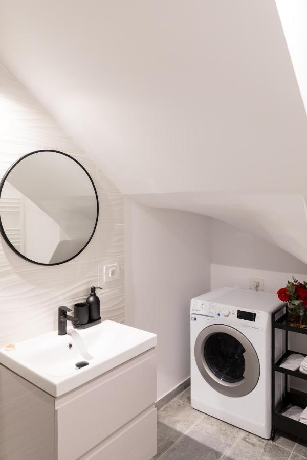 Studio 8 I One Bedroom Apartment I Airport I Therme Отопени Екстериор снимка