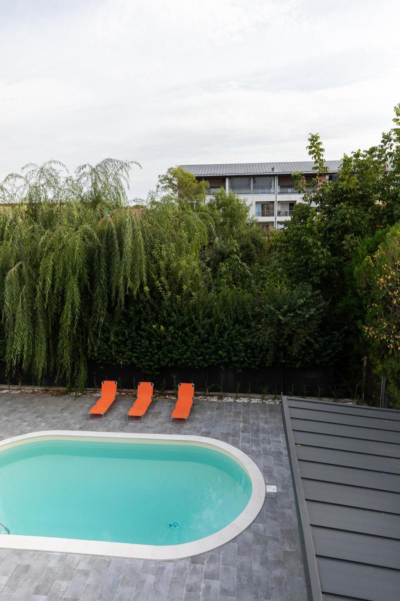 Studio 8 I One Bedroom Apartment I Airport I Therme Отопени Екстериор снимка